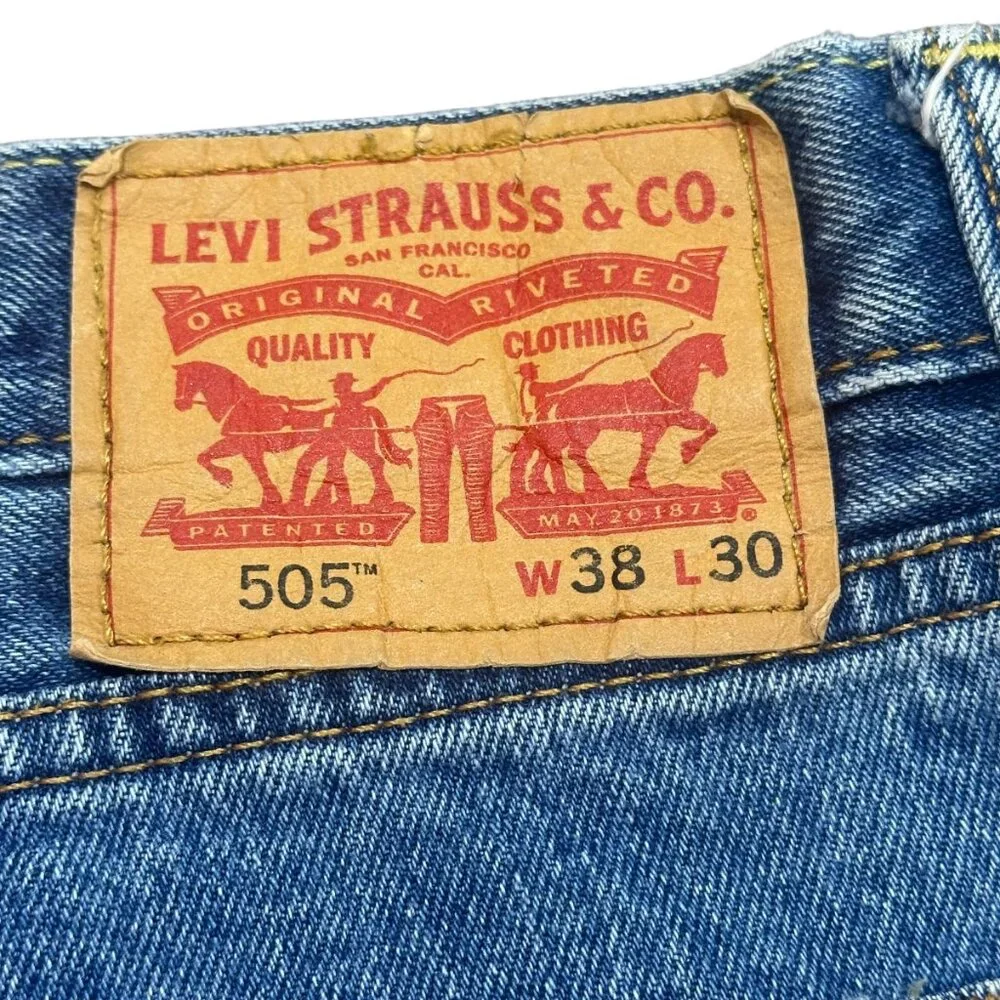 Men's Levi's 505 Medium Wash Denim Jeans Size 38x30‎